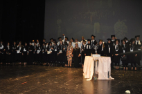 بالصور: مدرسة أجيال الثانوية بيافا تحتفل بتخريج 41 طالباً ضمن فوجها التاسع 